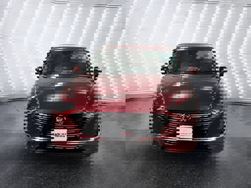 Used 2023 Hyundai Sonata SE w/ Cargo Package image 2