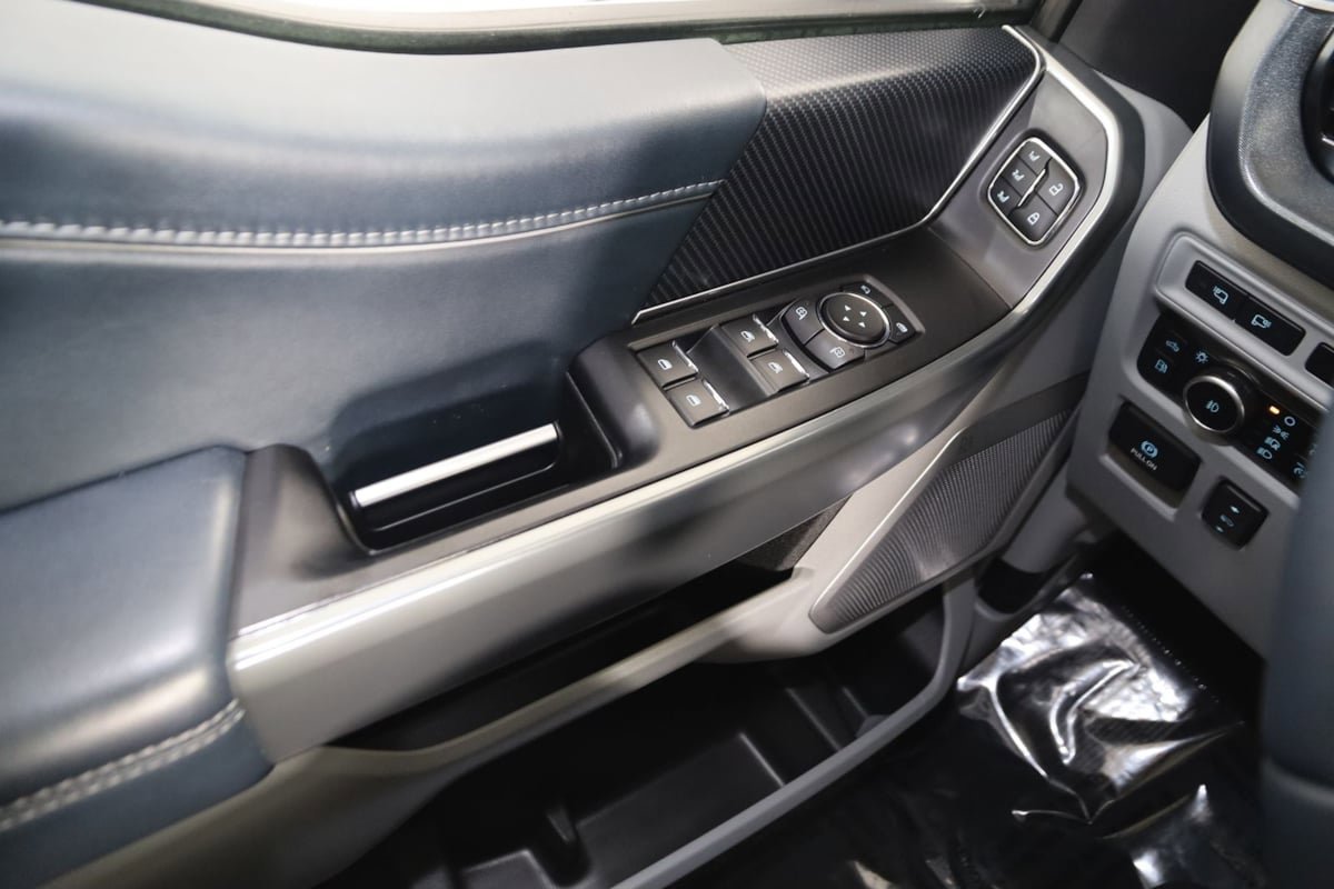 Used 2023 Ford F150 Limited image 40