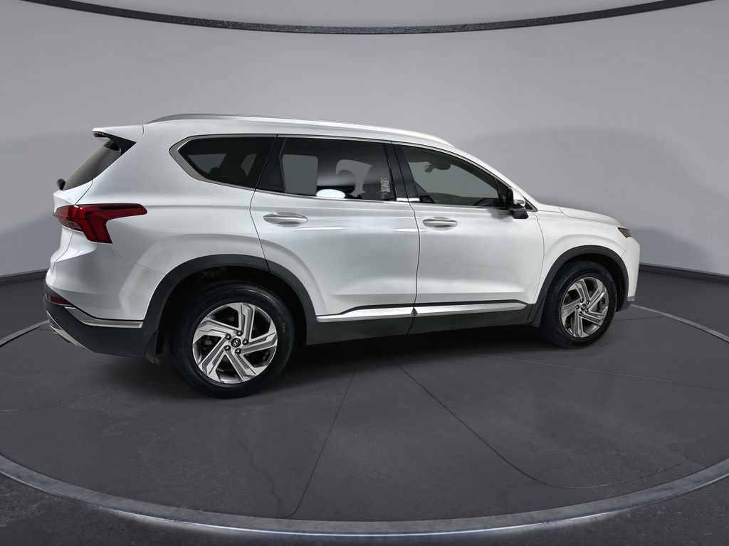 Used 2022 Hyundai Santa Fe SEL w/ Convenience + Premium Package FWD image 9