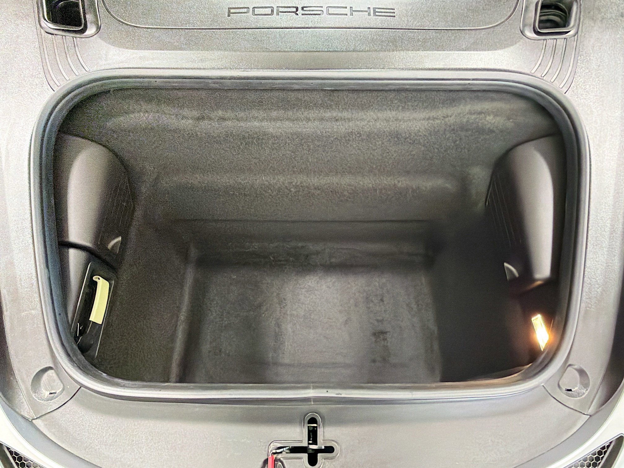 Used 2025 Porsche 718 Cayman GT4 RS w/ Chrono Package RWD image 13