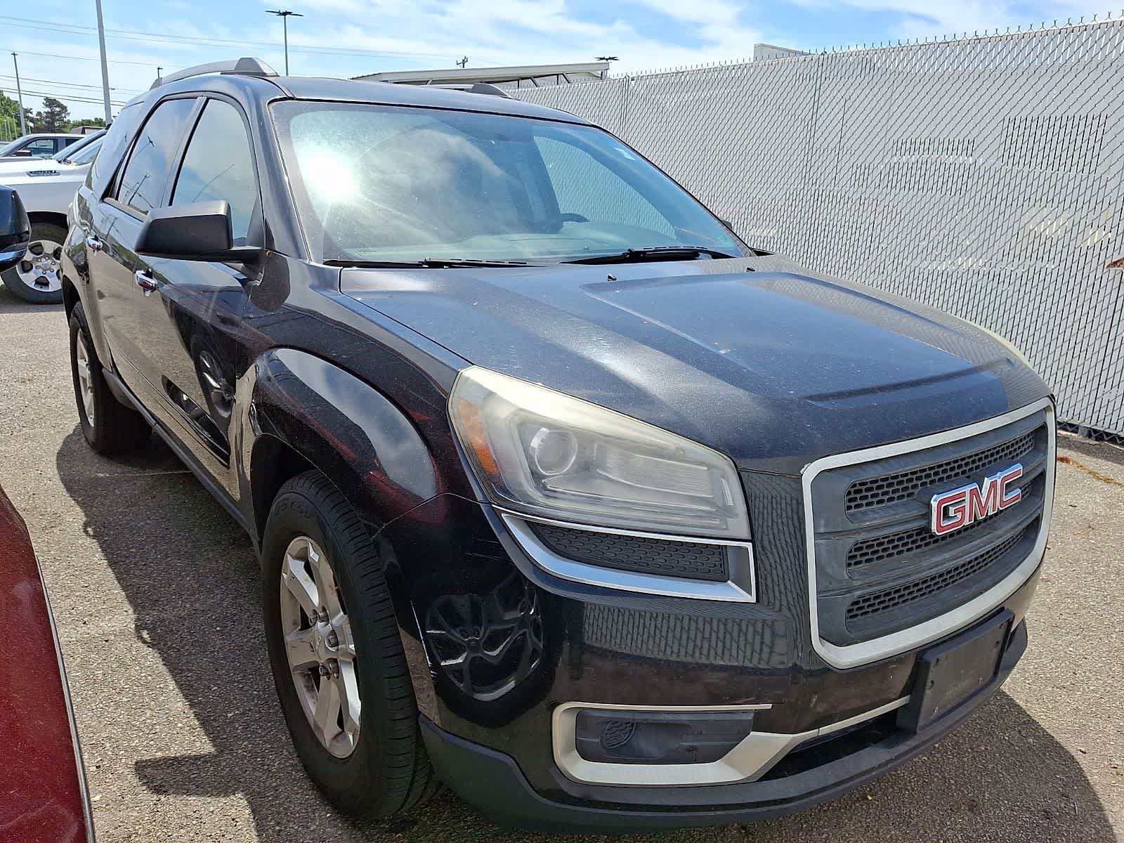 Used 2015 GMC Acadia SLE image 2