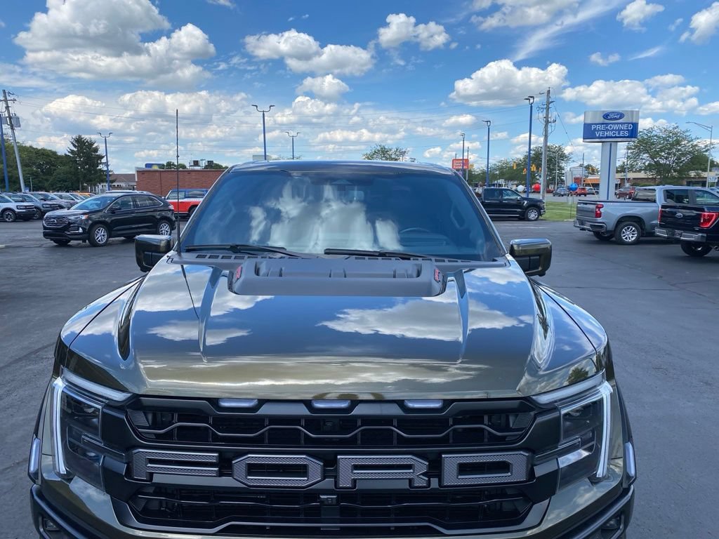 Used 2024 Ford F150 Raptor AWD/4WD image 9