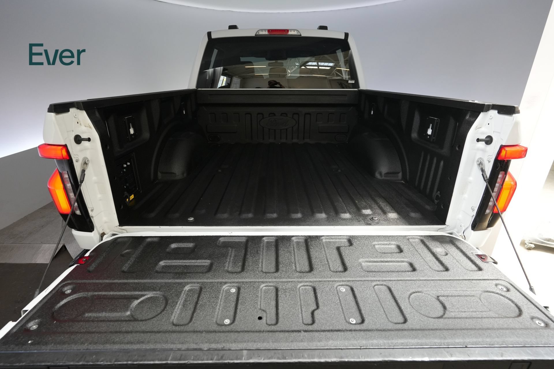 Used 2023 Ford F150 Lightning Pro AWD/4WD image 8