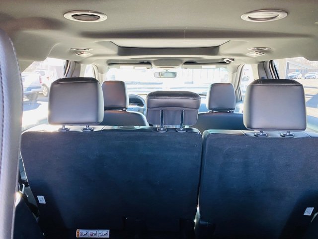 Used 2018 Ford Explorer XLT w/ Equipment Group 202A image 12