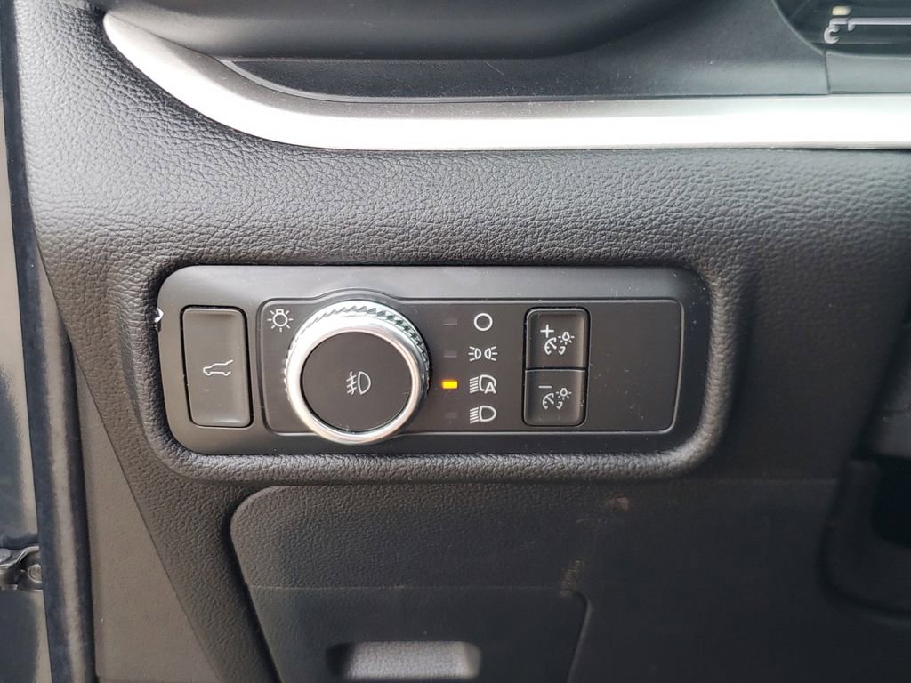 Used 2022 Ford Explorer XLT w/ Equipment Group 202A RWD image 19