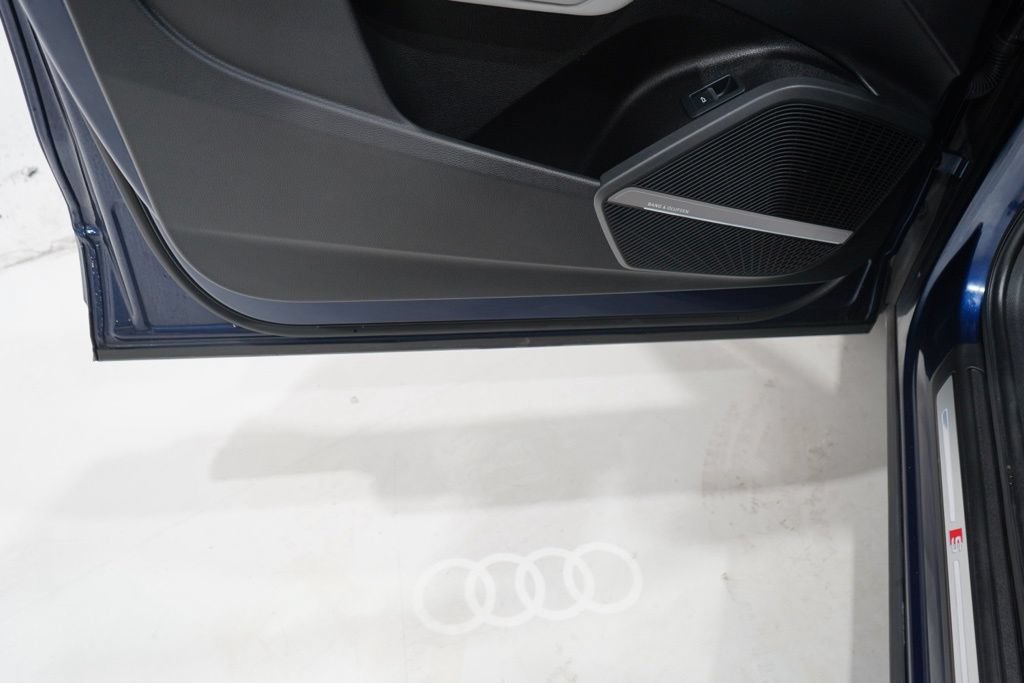 Used 2022 Audi Q5 2.0T Premium Plus w/ Premium Plus Package AWD/4WD image 21