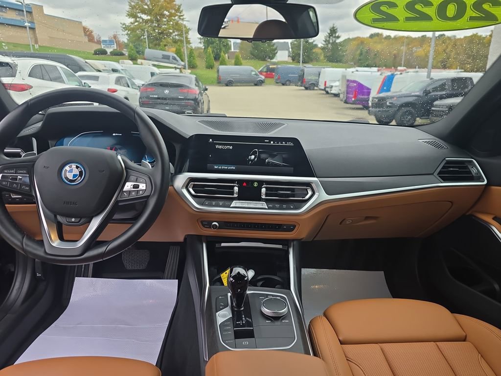 Used 2022 BMW 330e xDrive w/ Premium Package image 13