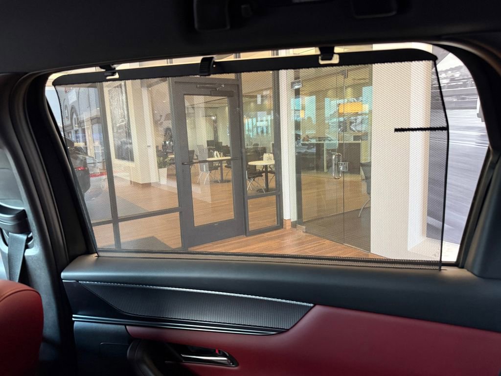 New 2025 MAZDA CX-70 Plug-In Hybrid w/ Premium Plus image 36