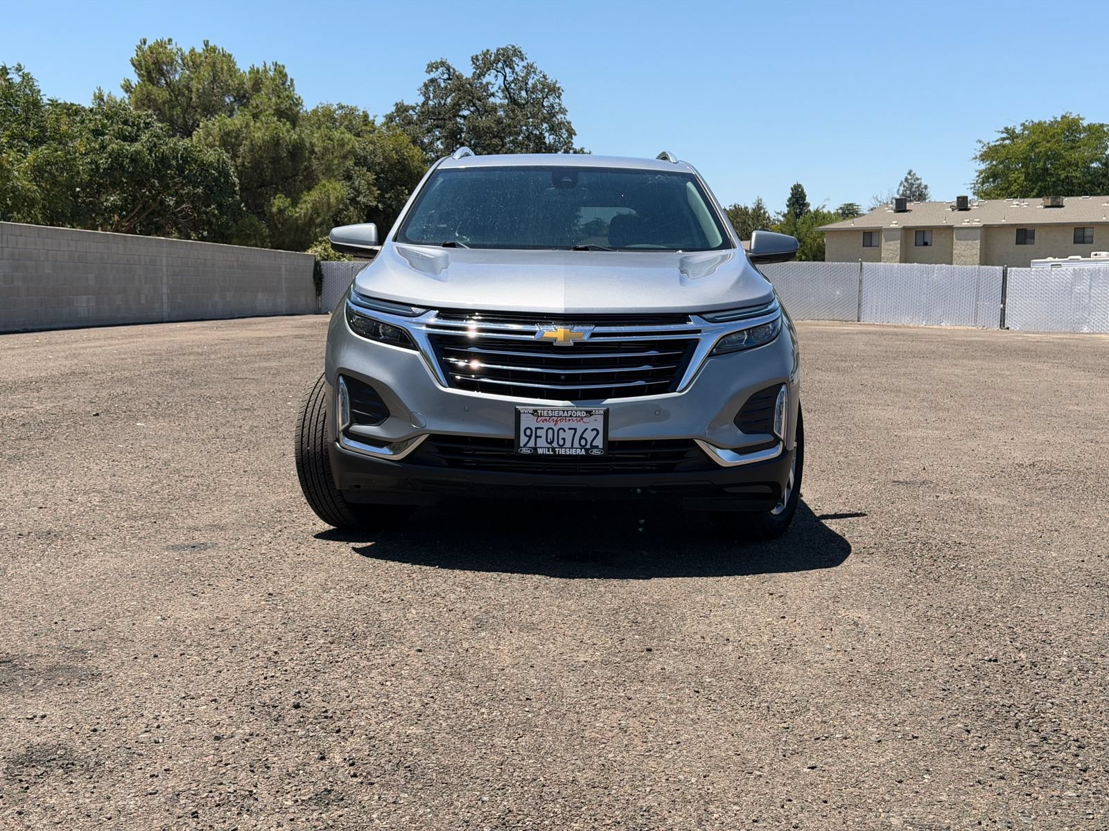 Used 2023 Chevrolet Equinox Premier AWD/4WD image 9
