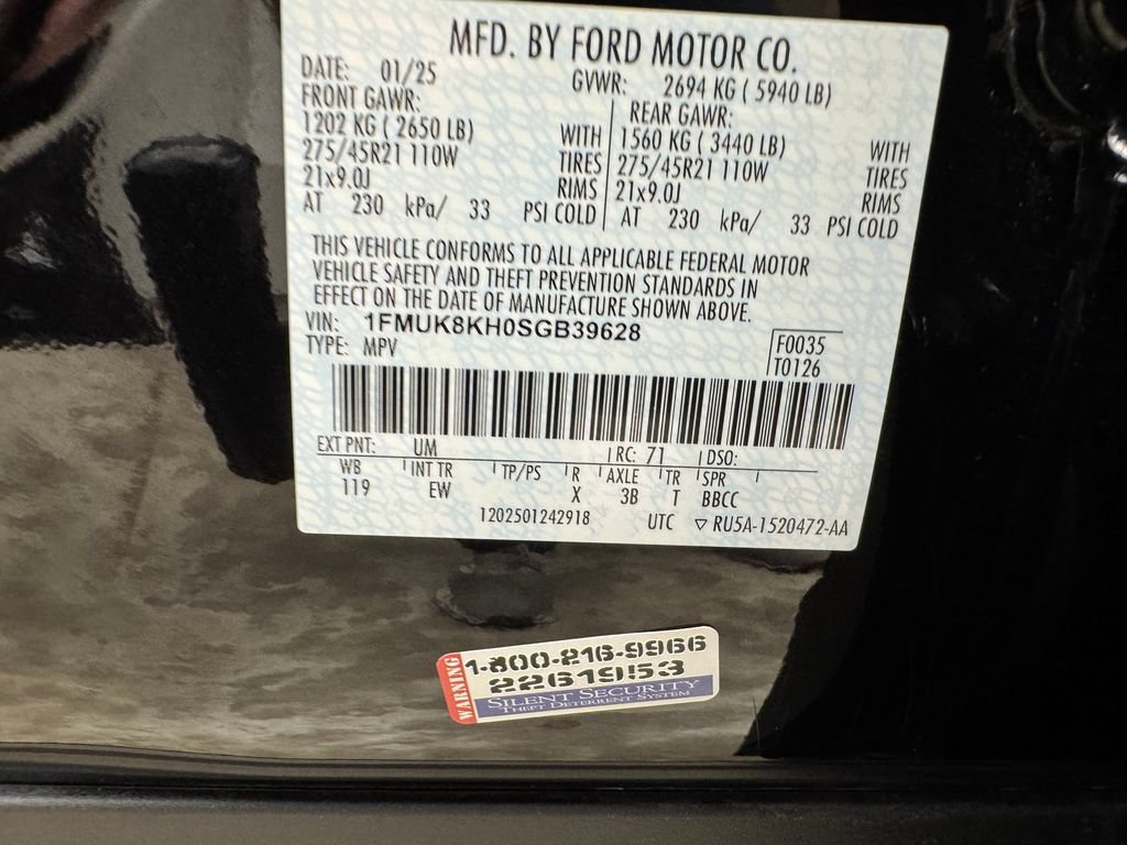 Used 2025 Ford Explorer ST-Line w/ ST-Line Street Pack AWD/4WD image 33