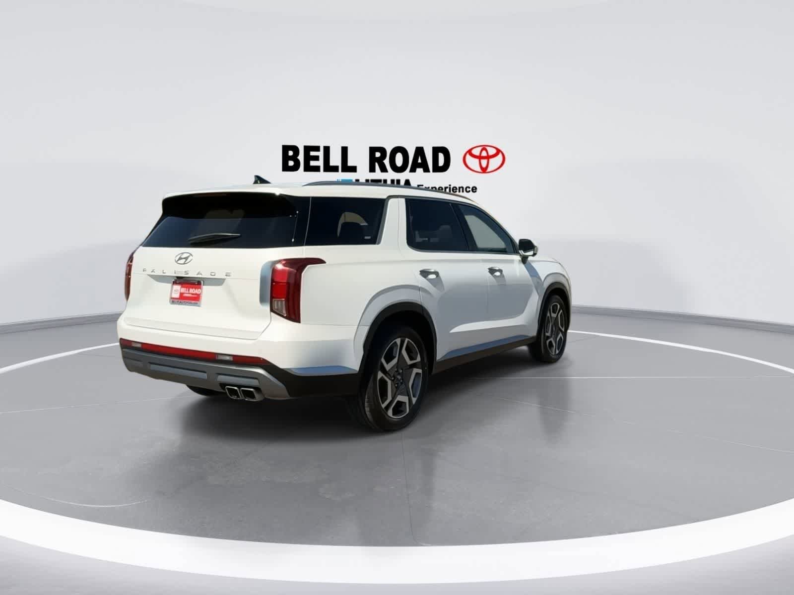 Used 2024 Hyundai Palisade Limited FWD image 8