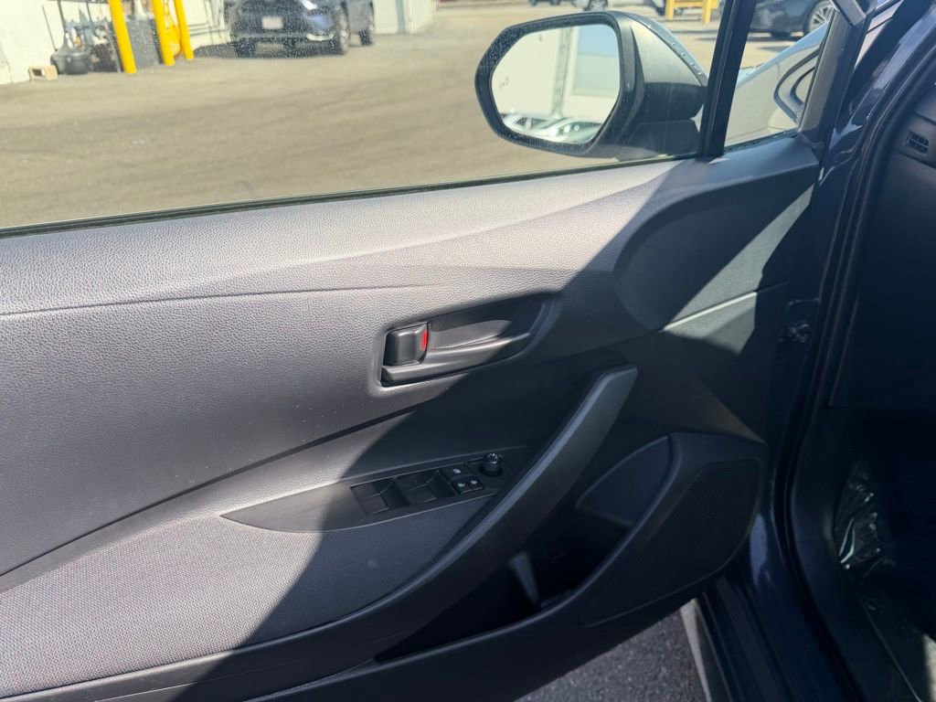 Used 2023 Toyota Corolla LE w/ LE Premium Package image 17