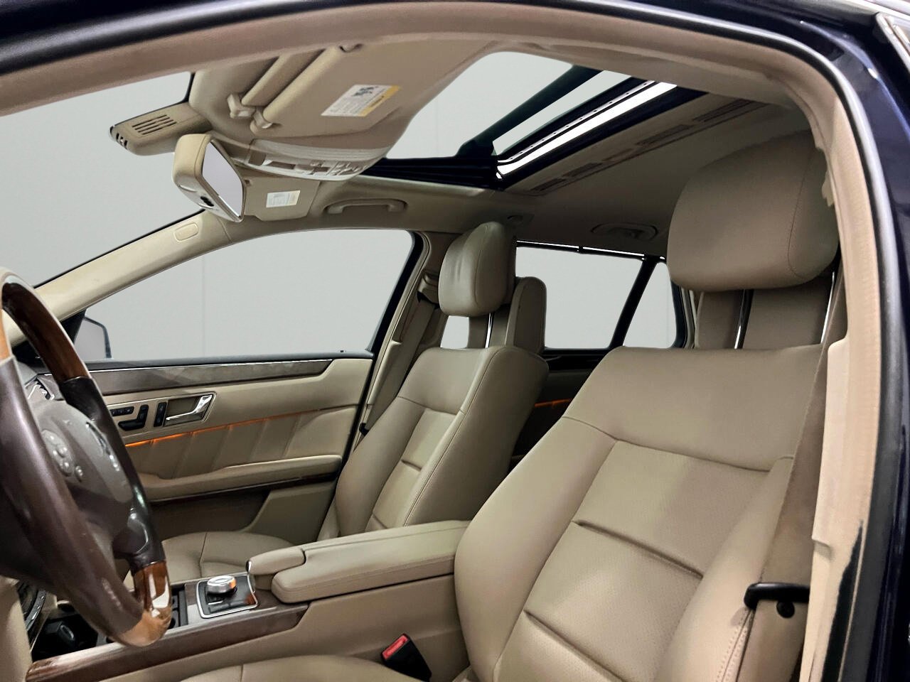 Used 2011 Mercedes-Benz E 350 4MATIC Wagon image 33