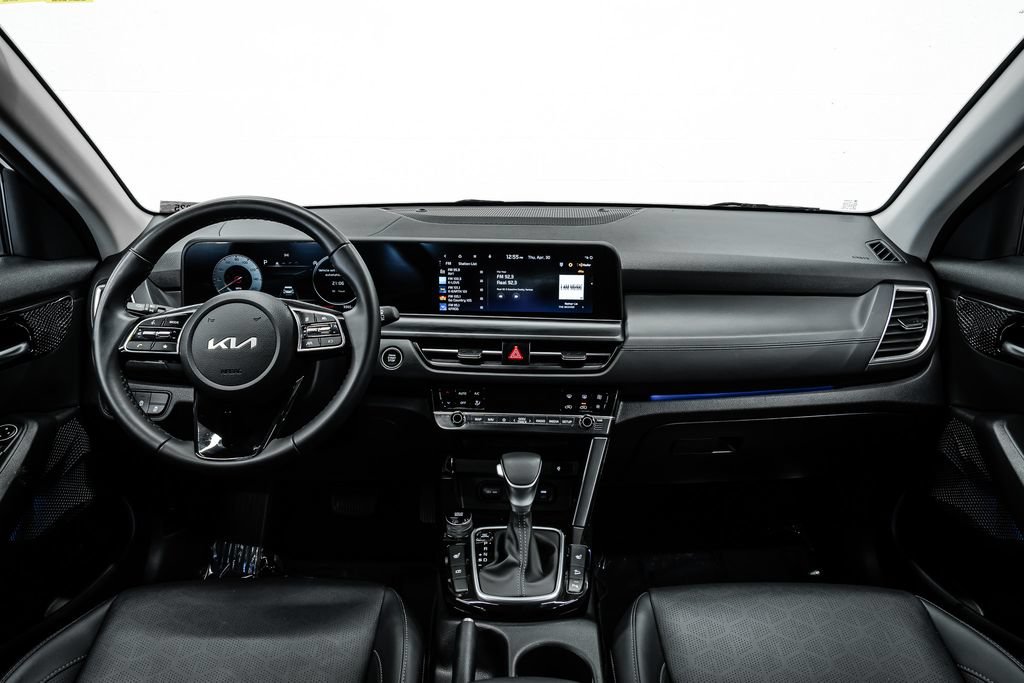 Used 2025 Kia Seltos EX FWD image 20