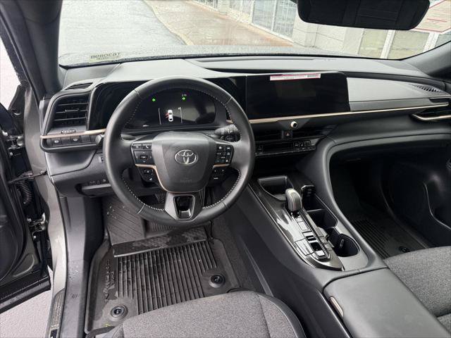 Certified 2024 Toyota Crown AWD/4WD image 17