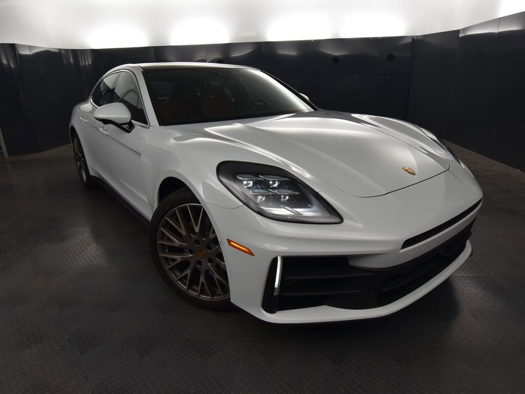 Used 2025 Porsche Panamera 4 image 12
