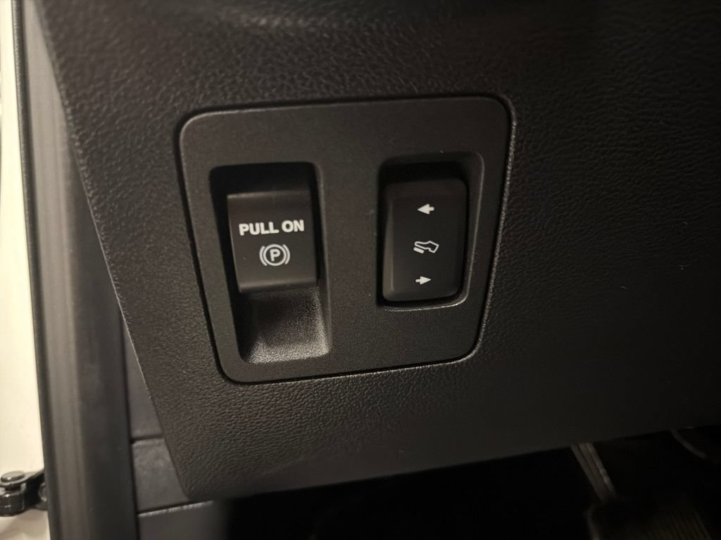 Used 2020 Ford F150 Platinum w/ Equipment Group 701A Luxury AWD/4WD image 29