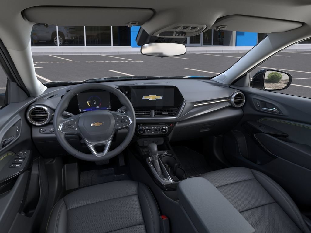 Used 2025 Chevrolet Trax ACTIV w/ Sunroof Package FWD image 16