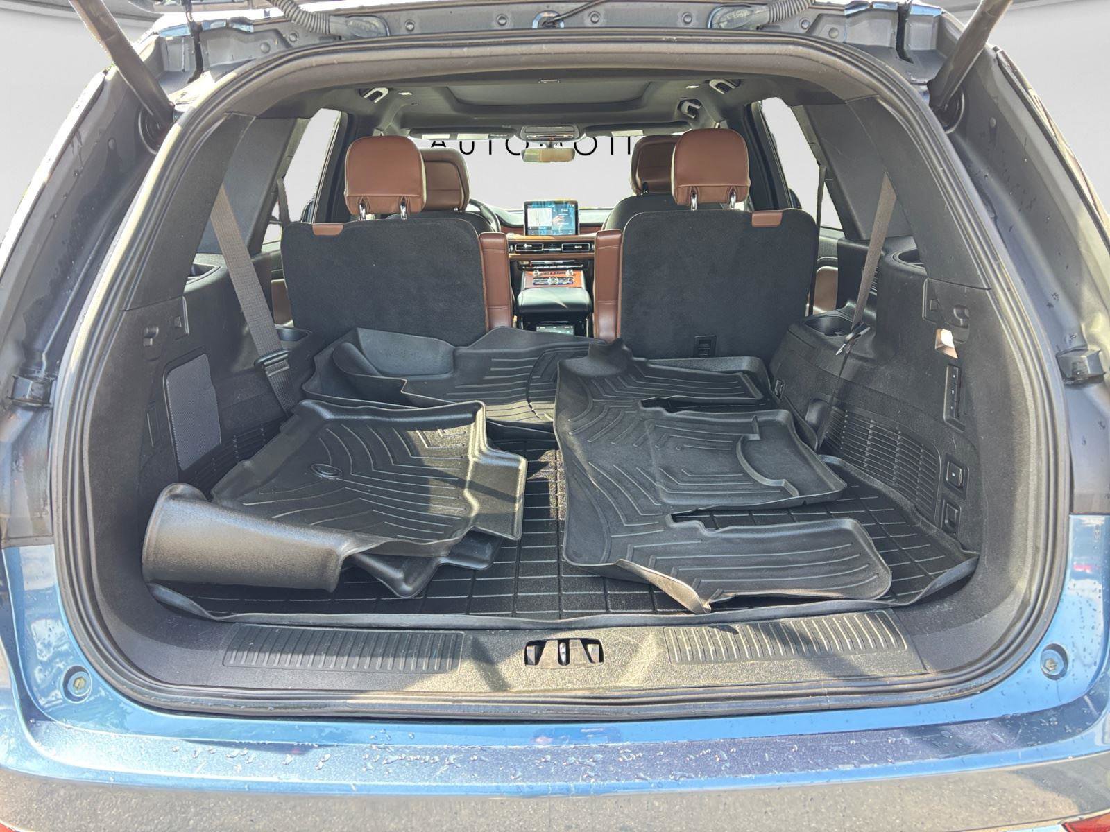 Used 2020 Lincoln Aviator Reserve w/ Elements Package Plus AWD/4WD image 19