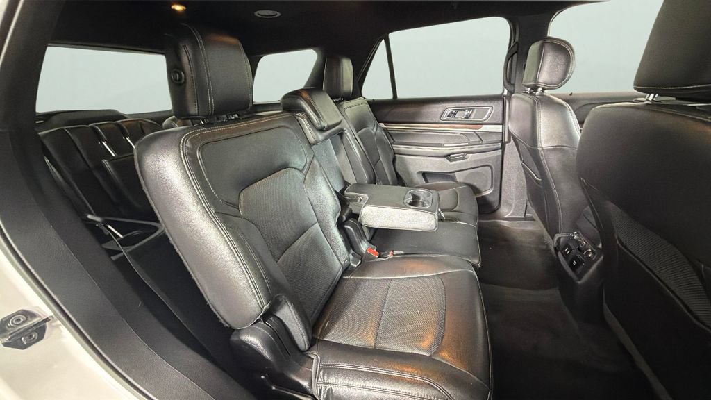 Used 2017 Ford Explorer Limited AWD/4WD image 33