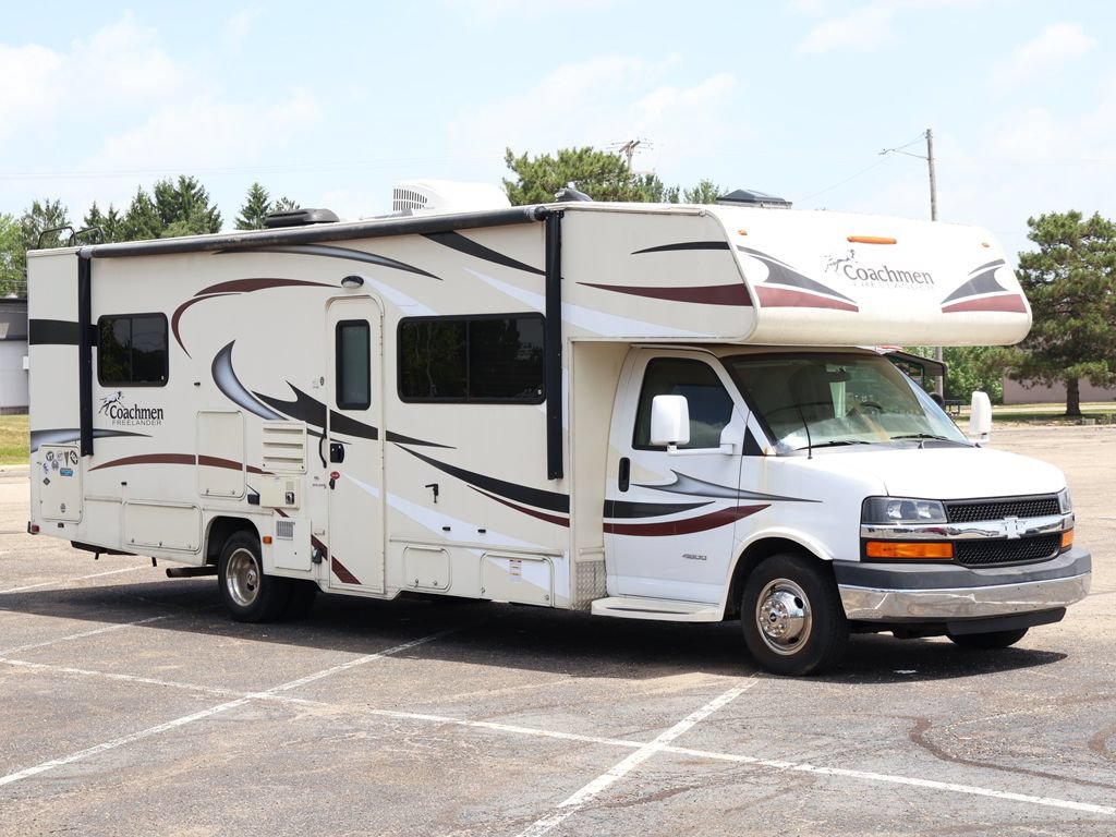 Used 2015 Chevrolet Express 4500 w/ RV Package RWD image 2