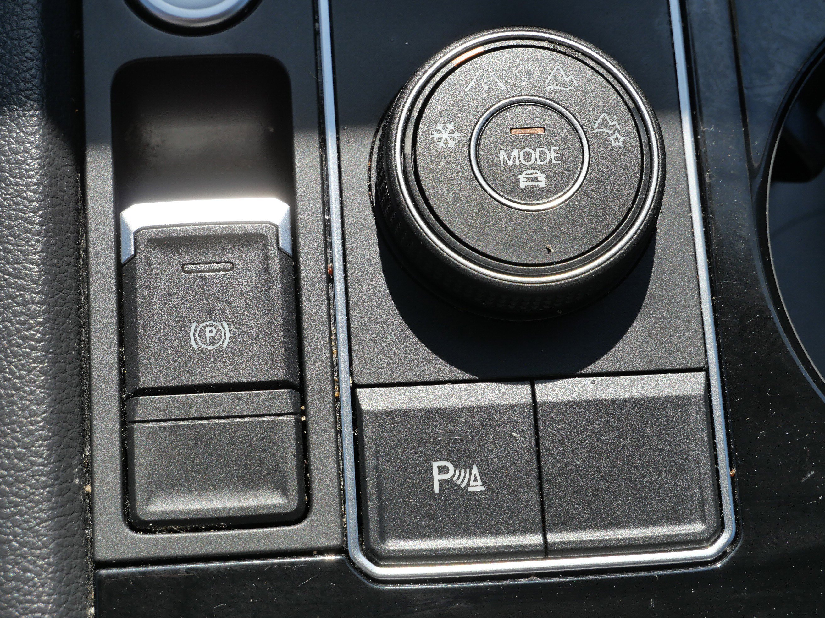 Certified 2022 Volkswagen Atlas SE AWD/4WD image 28