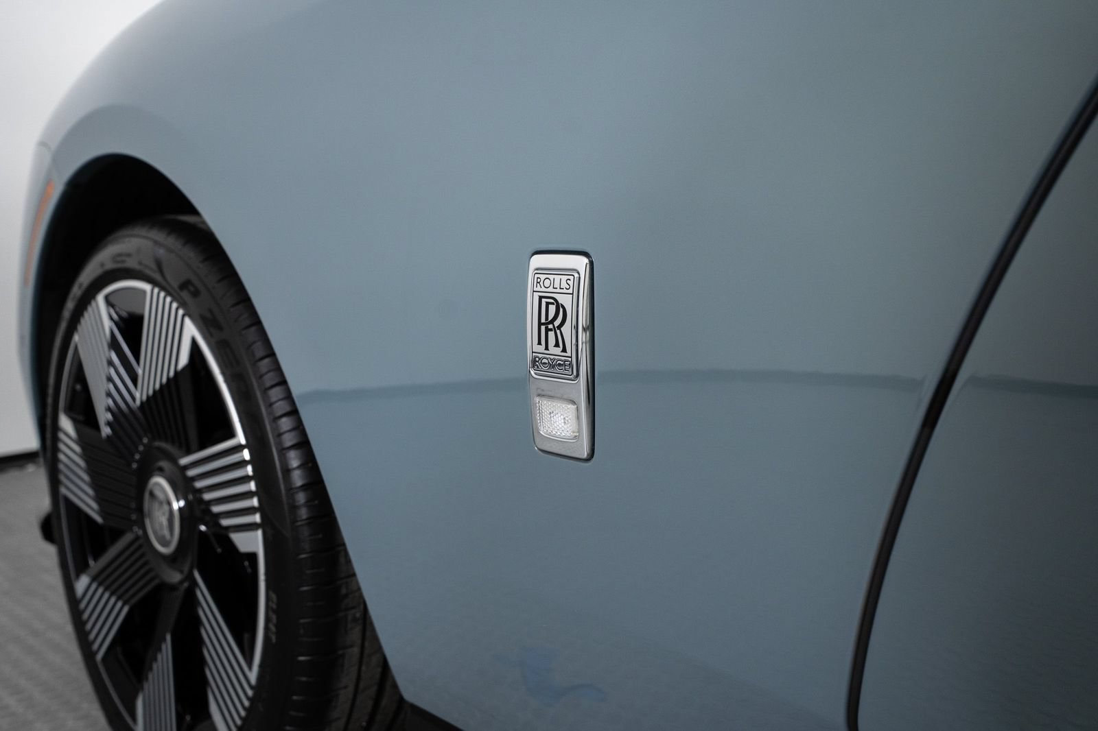 Used 2024 Rolls-Royce Spectre w/ Leather Finishing Pack AWD/4WD image 13