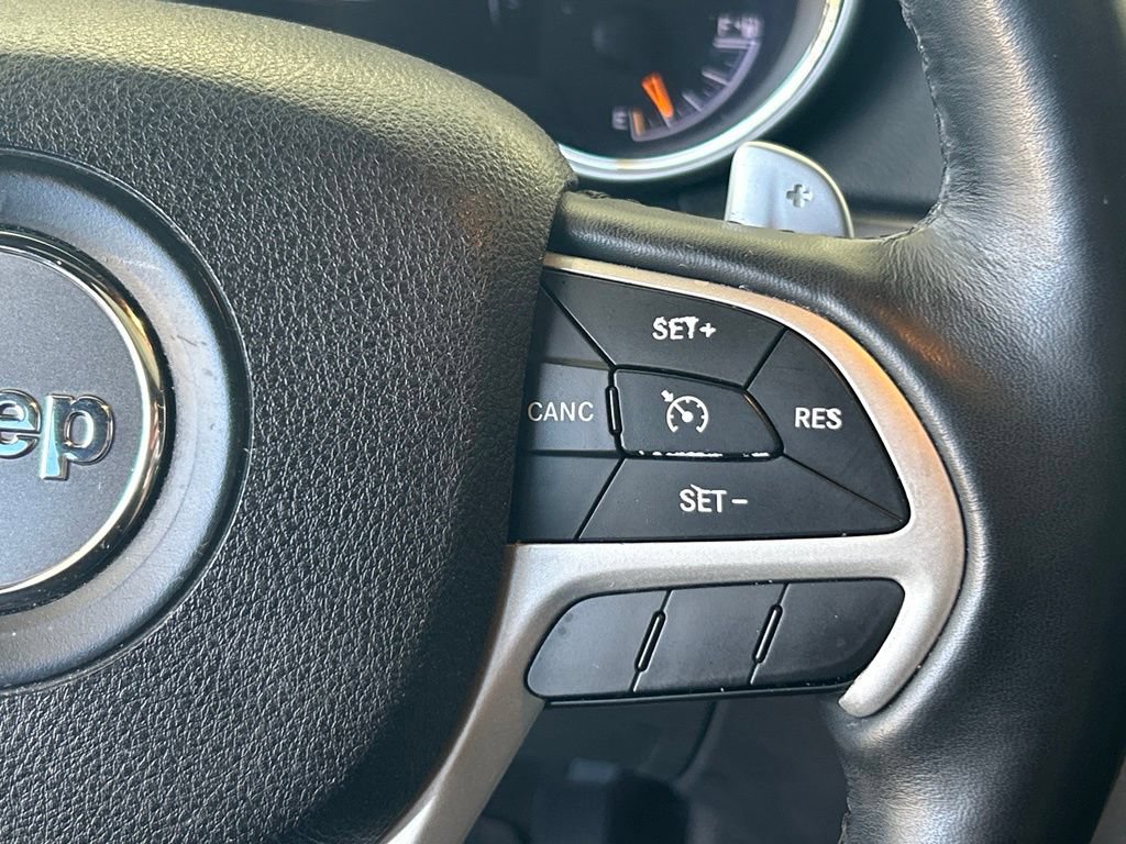 Used 2015 Jeep Grand Cherokee Altitude RWD image 36