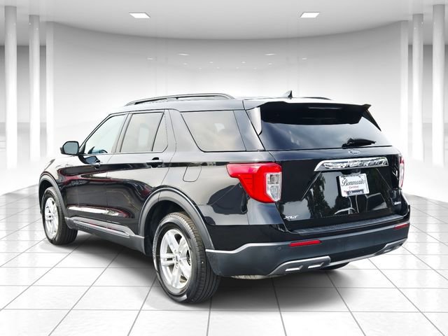 Used 2022 Ford Explorer XLT w/ Equipment Group 202A image 3