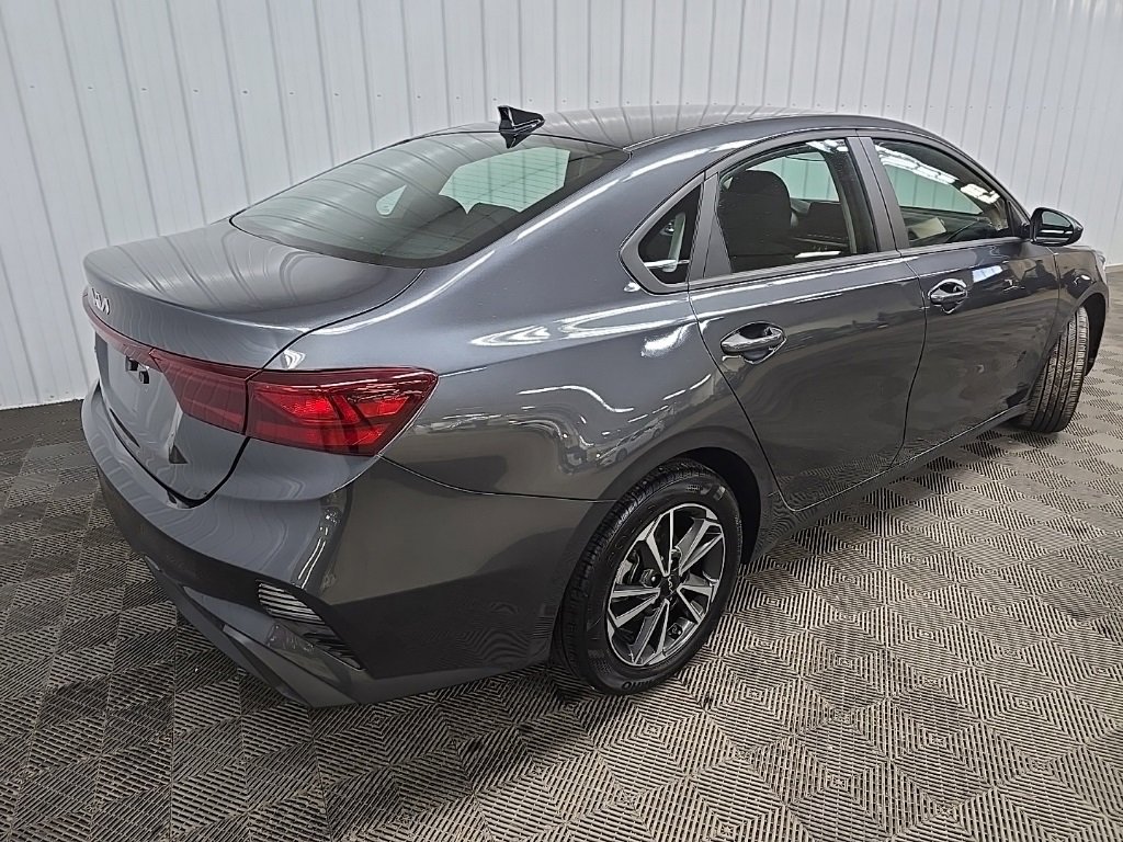 Used 2024 Kia Forte LXS image 10