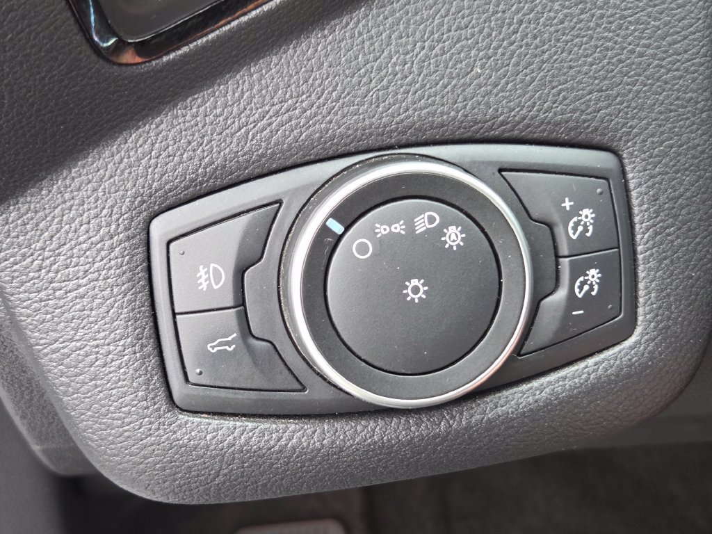 Used 2018 Ford Escape SEL FWD image 13