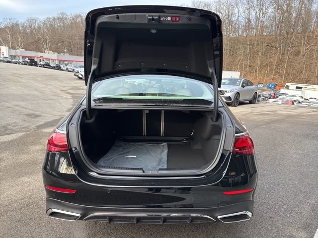 New 2026 Mercedes-Benz E 350 4MATIC Sedan image 9