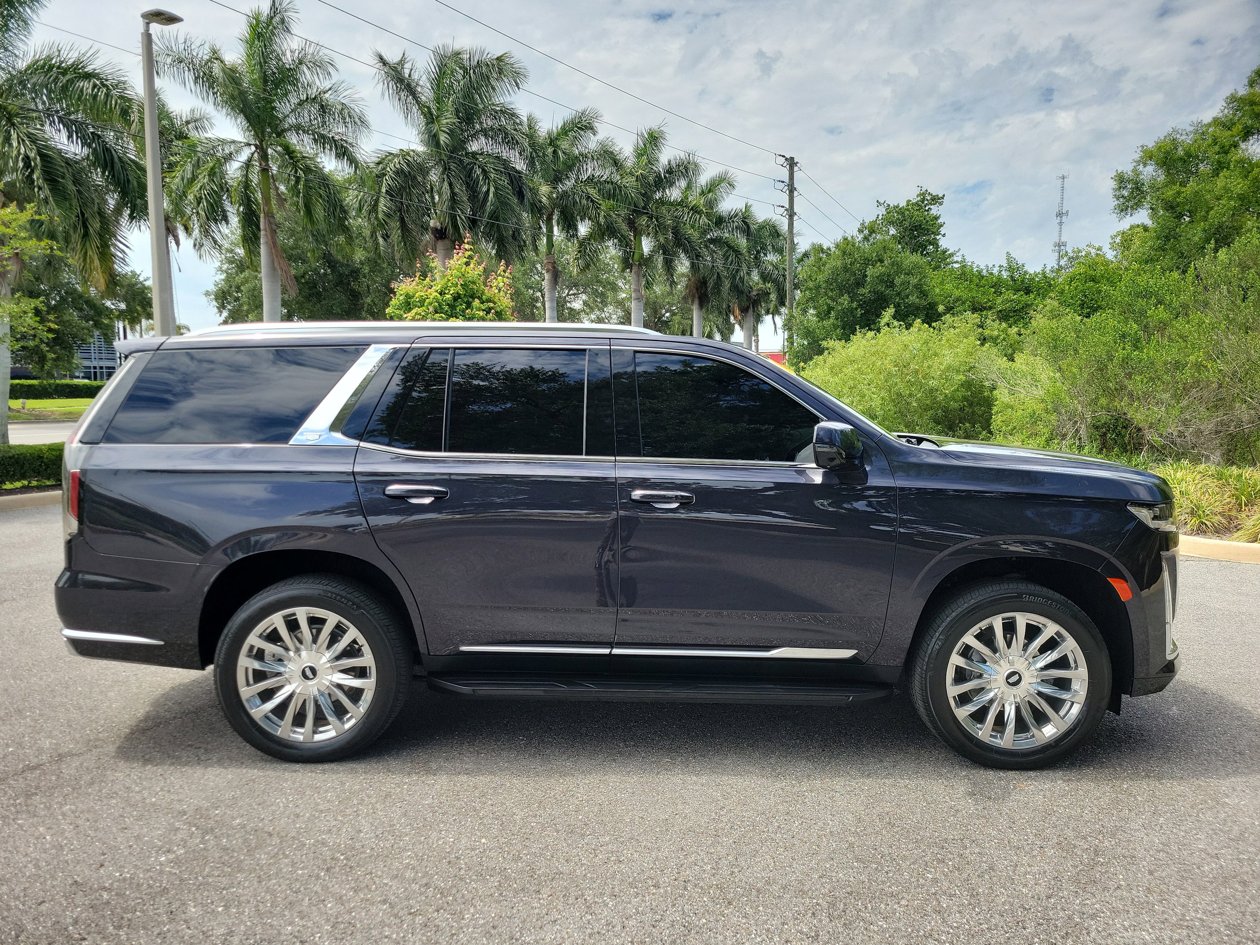 Used 2024 Cadillac Escalade Premium Luxury w/ LPO, Floor Liner Package RWD image 3
