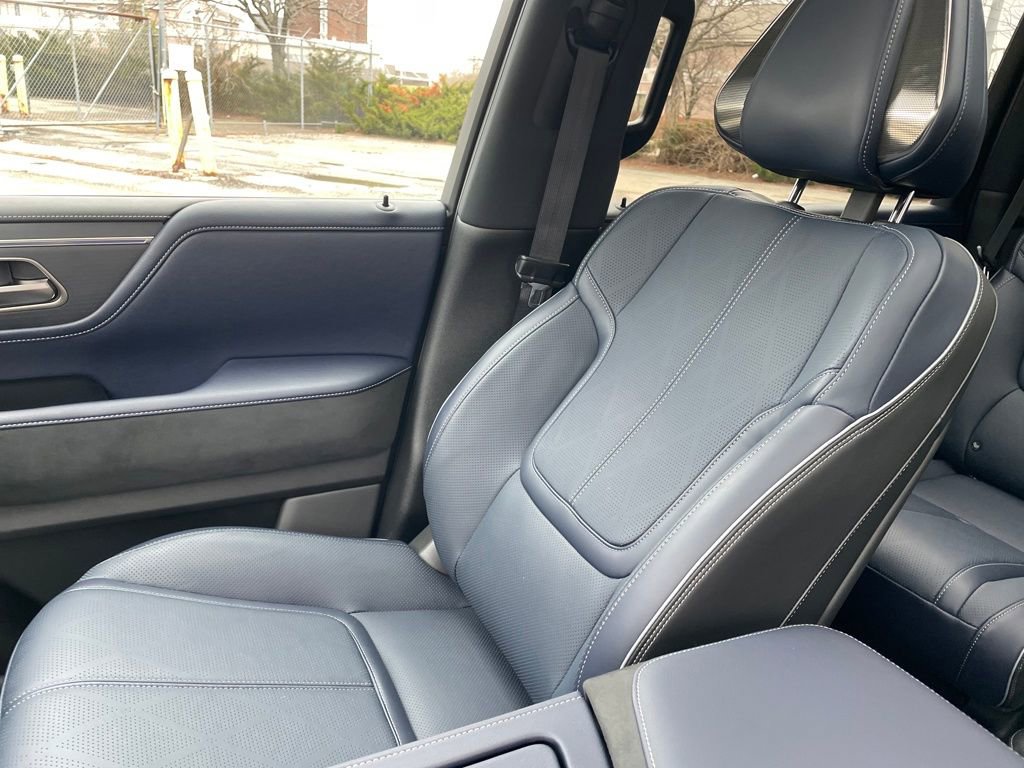 Certified 2026 INFINITI QX80 4WD w/ Sport Exterior Package image 13