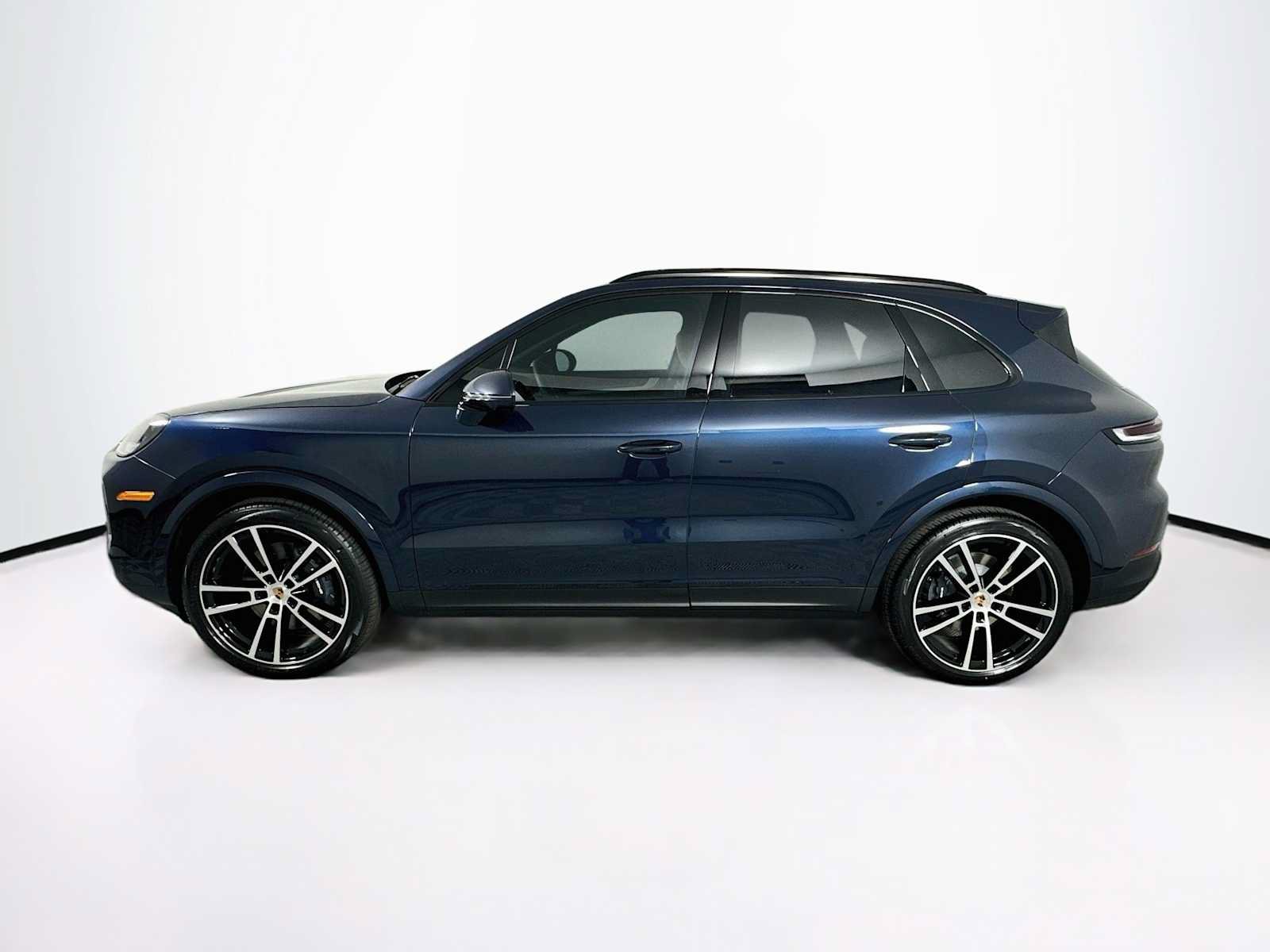 New 2026 Porsche Cayenne AWD/4WD image 2