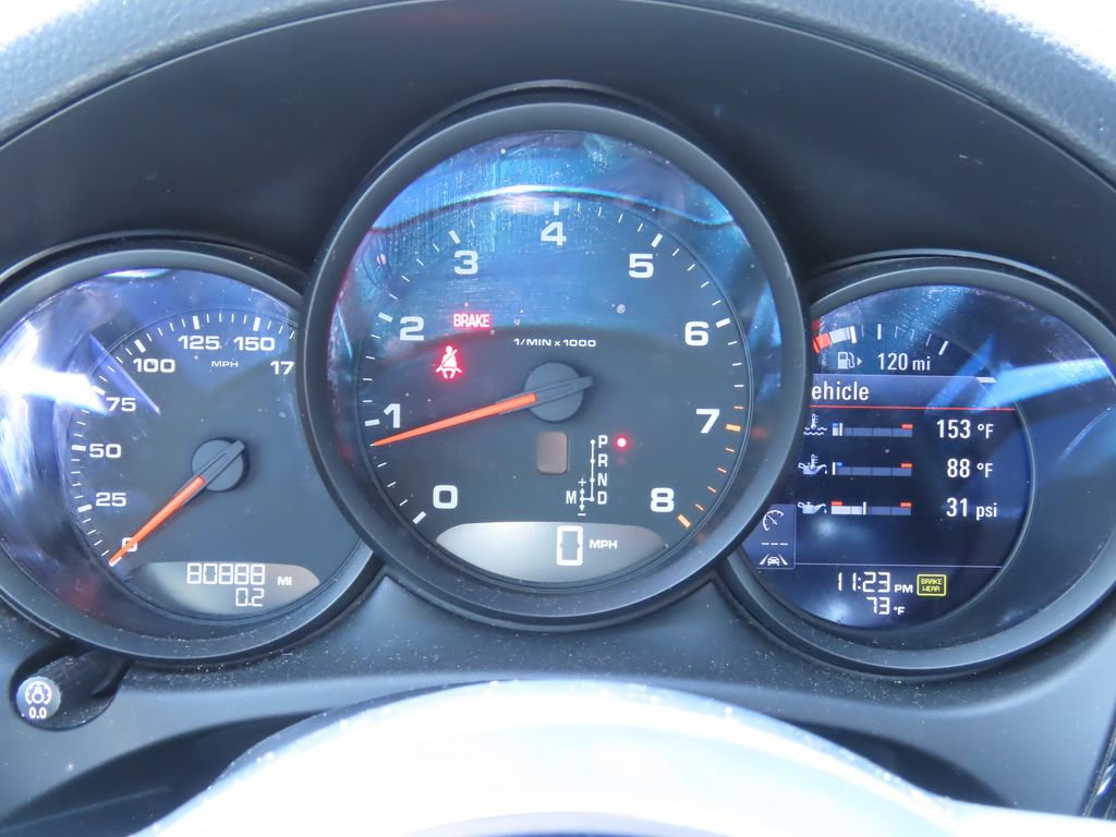 Used 2018 Porsche Macan AWD/4WD image 19