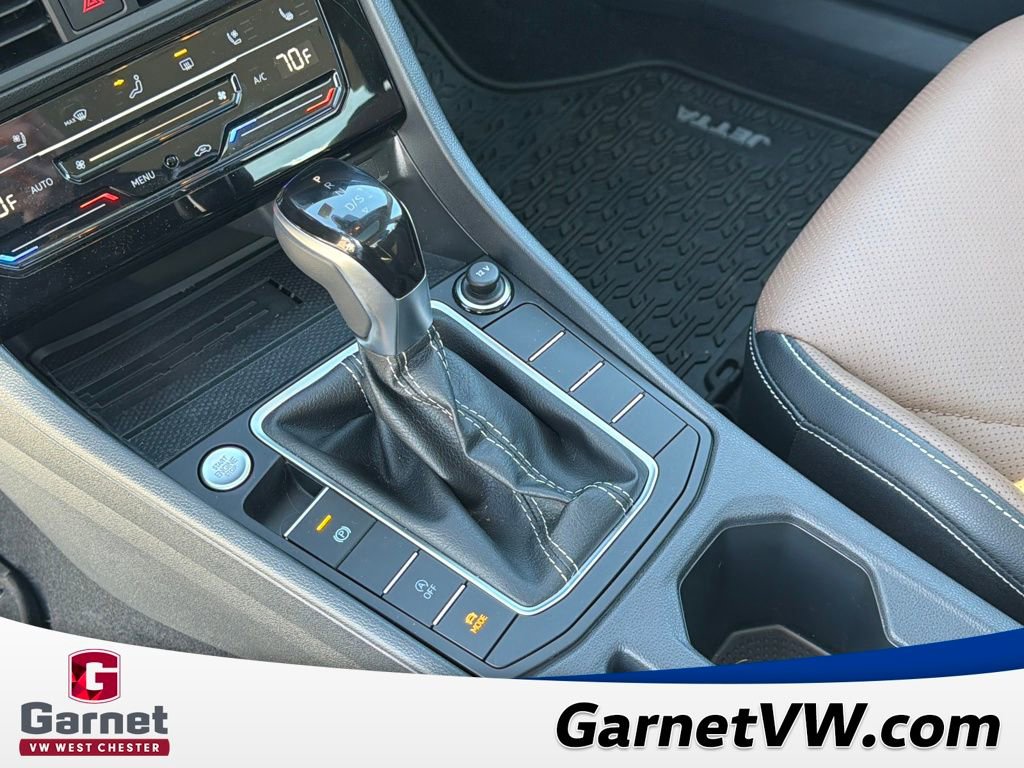 Used 2025 Volkswagen Jetta SEL image 25
