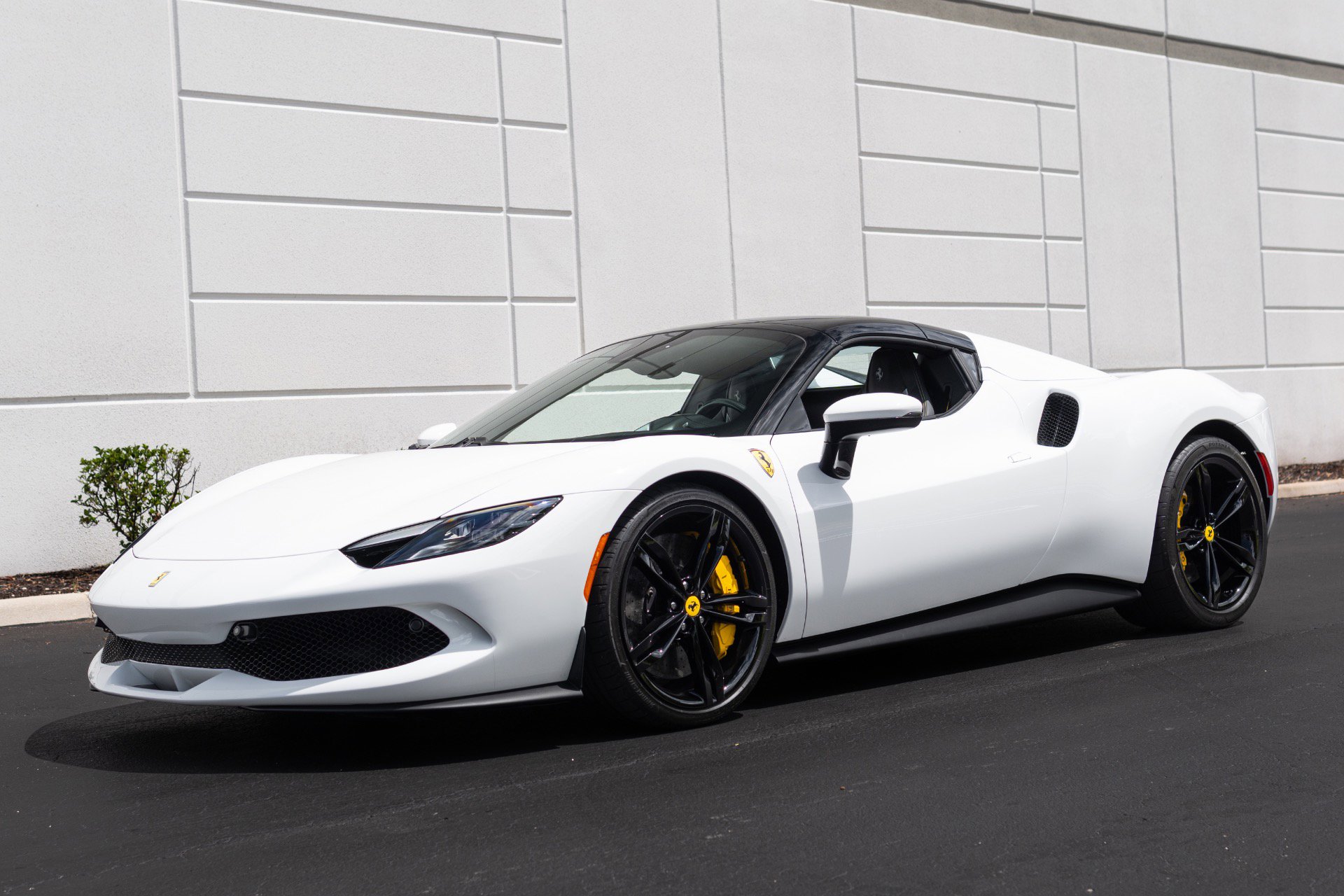 Used 2024 Ferrari 296 GTS RWD image 24