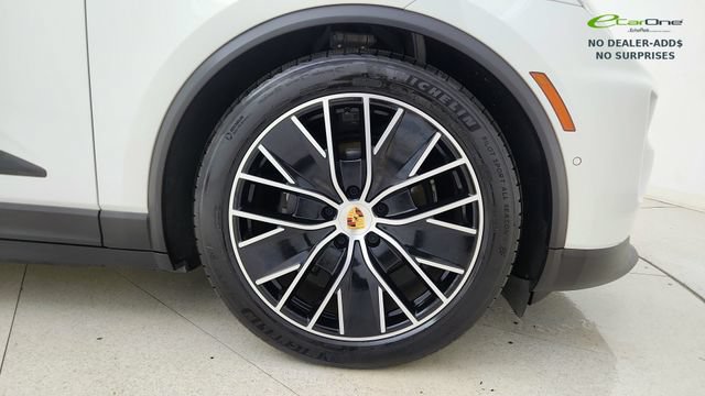 Used 2025 Porsche Macan Electric RWD image 59