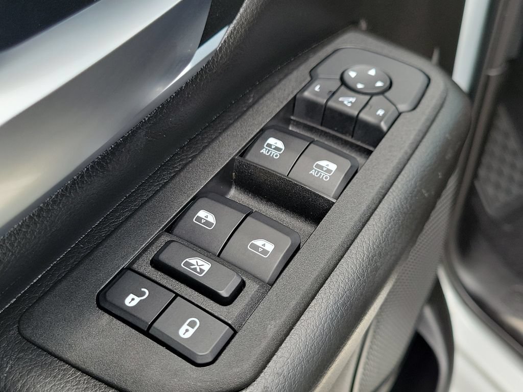 Used 2025 RAM 1500 Big Horn AWD/4WD image 9