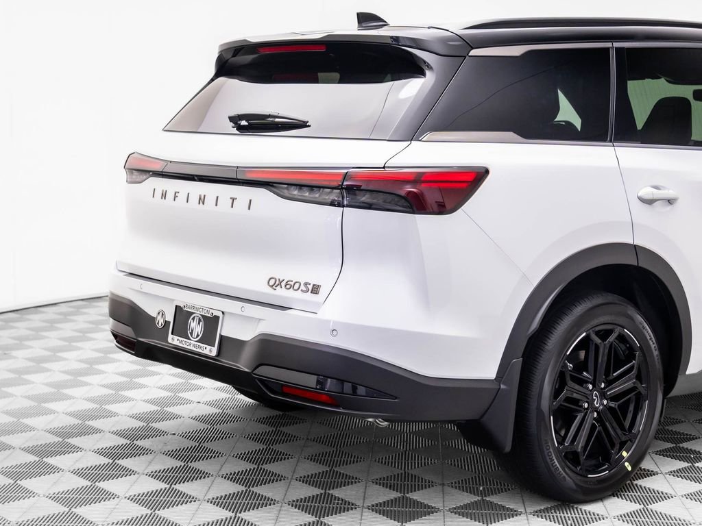 Certified 2026 INFINITI QX60 Sport w/ Dark Cargo Package image 32