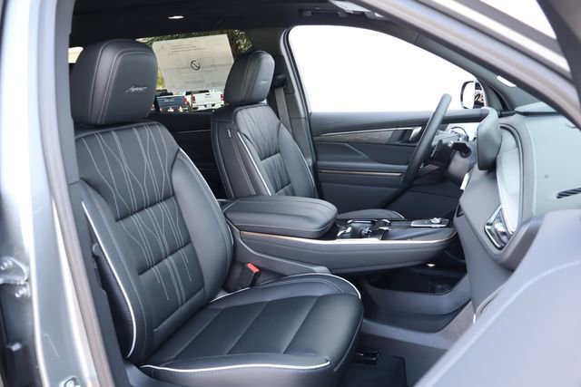 New 2026 Buick Enclave Avenir w/ Super Cruise Package FWD image 23