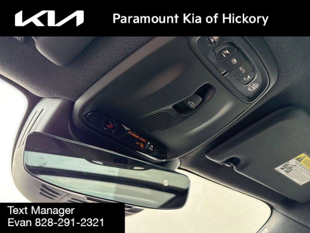 Used 2021 Volvo XC40 T5 R-Design w/ Advanced Package image 30