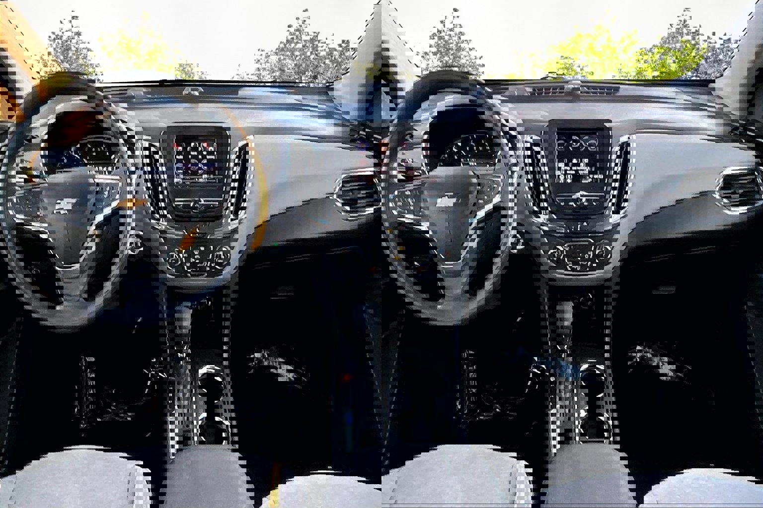 Used 2022 Chevrolet Equinox LS w/ LS Convenience Package image 16