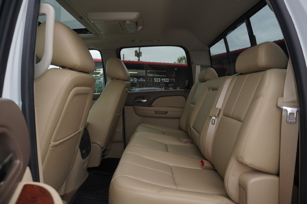 Used 2011 Chevrolet Silverado 3500 LTZ w/ LTZ Plus Package AWD/4WD image 24