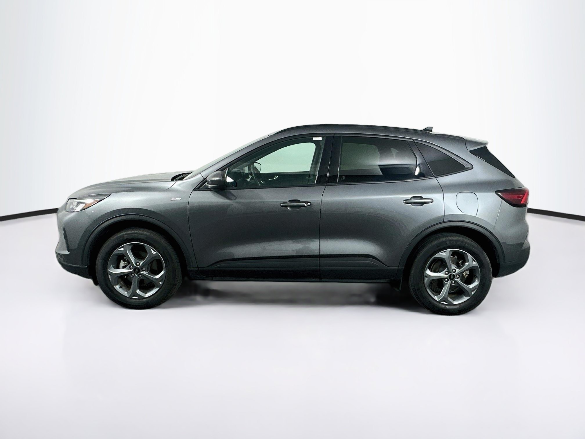 Used 2025 Ford Escape ST-Line Select AWD/4WD image 4