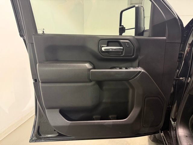 Certified 2025 Chevrolet Silverado 2500 Custom w/ Custom Value Package AWD/4WD image 9