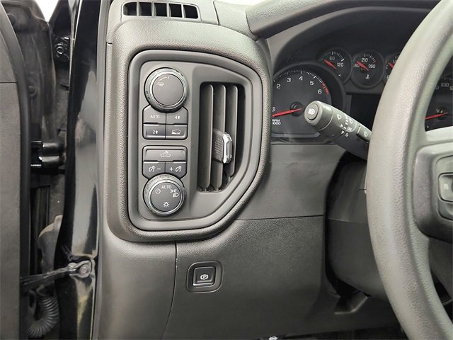 Used 2024 Chevrolet Silverado 1500 Custom image 20