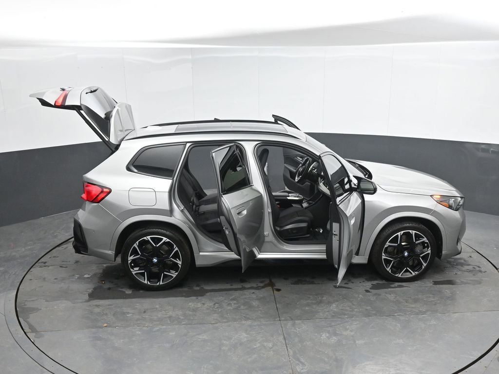 Used 2025 BMW X1 M35i w/ Premium Package image 52