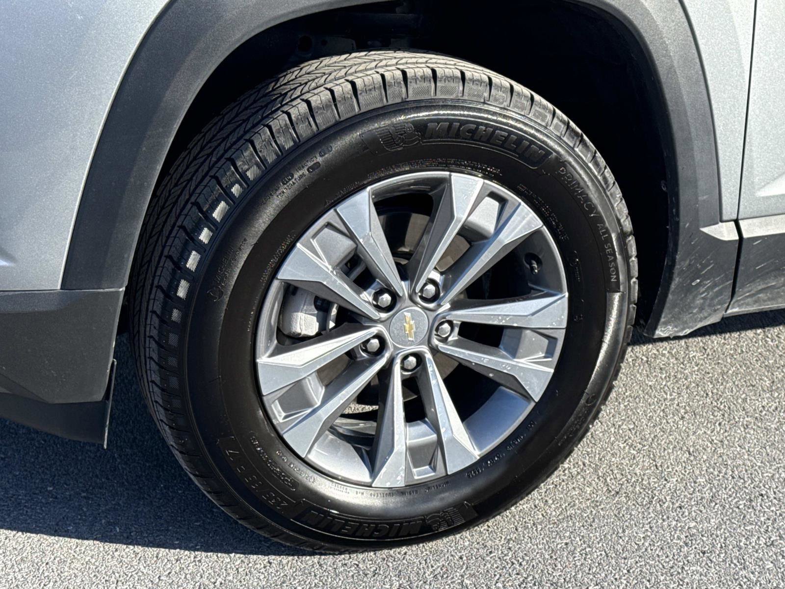 Used 2025 Chevrolet Equinox LT image 29